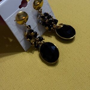 Gold-Tone Black Faceted Drop Earrings - Elegant Women's Jewelry